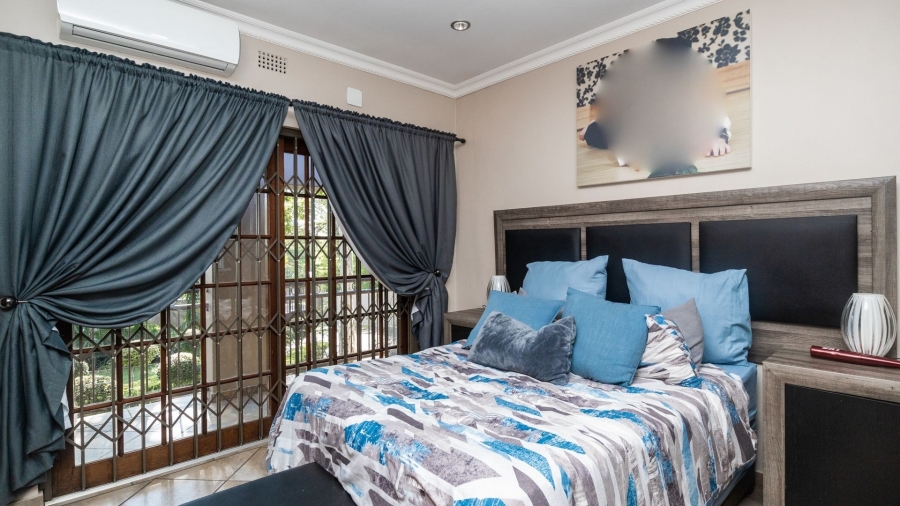 5 Bedroom Property for Sale in Protea Park North West